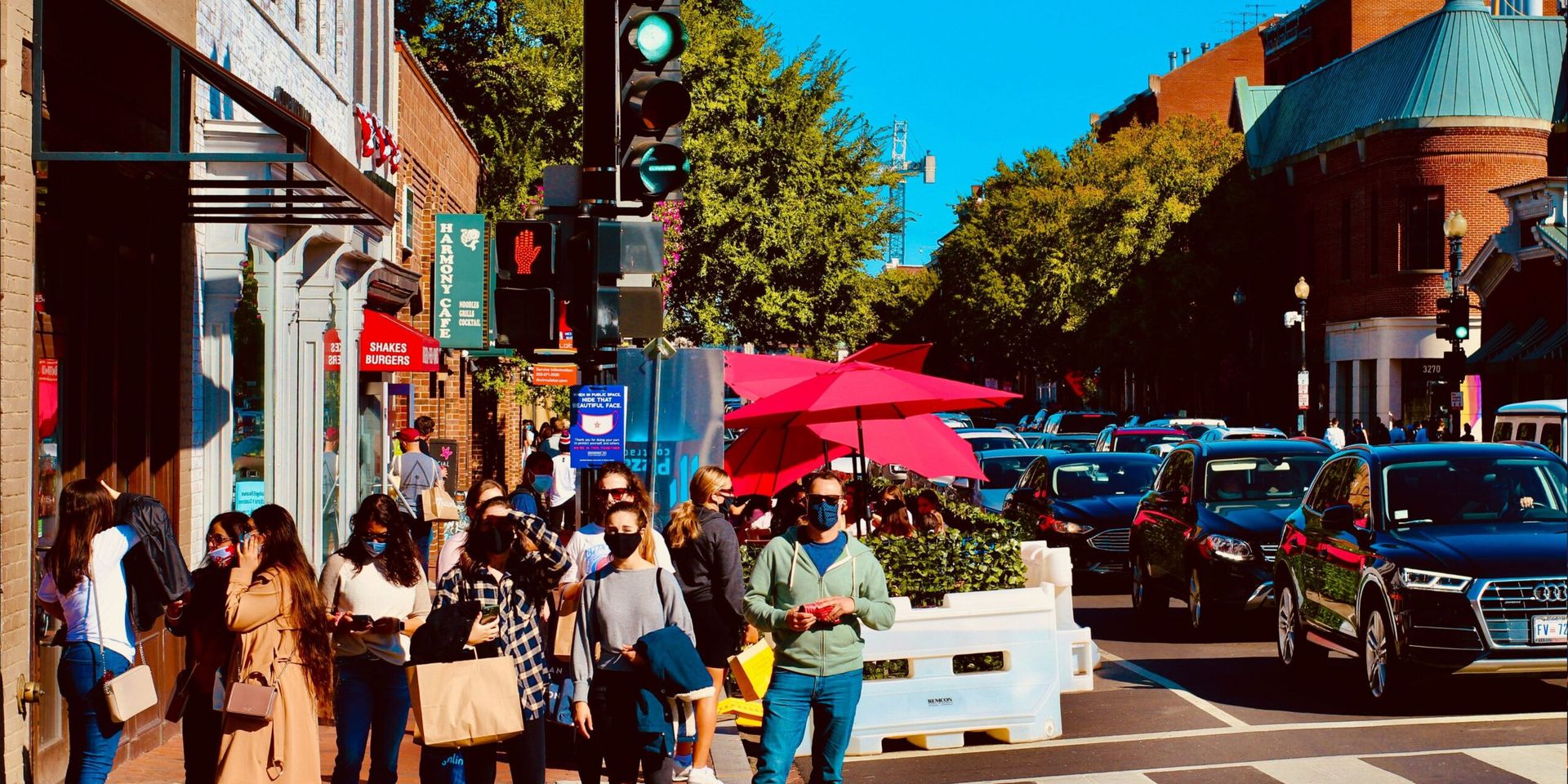U.S. Small Businesses See Uptick in Consumer Spending Amid Economic Stability